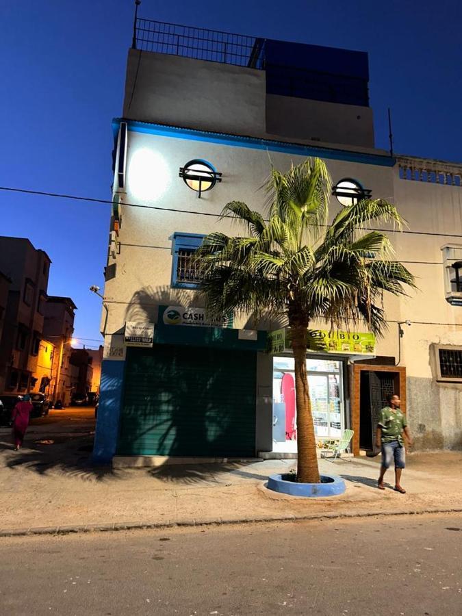 Dinosaur Anza Surf House Hostel *
